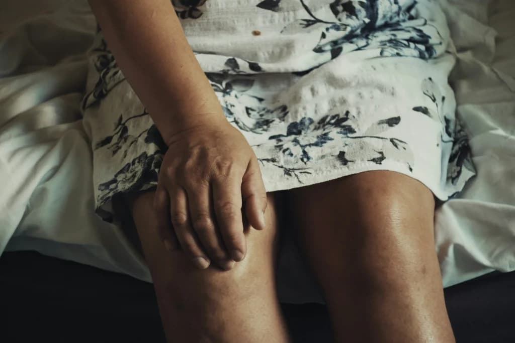 Bolesť kolena z vnútornej strany: Praktický sprievodca pre trvalú úľavu